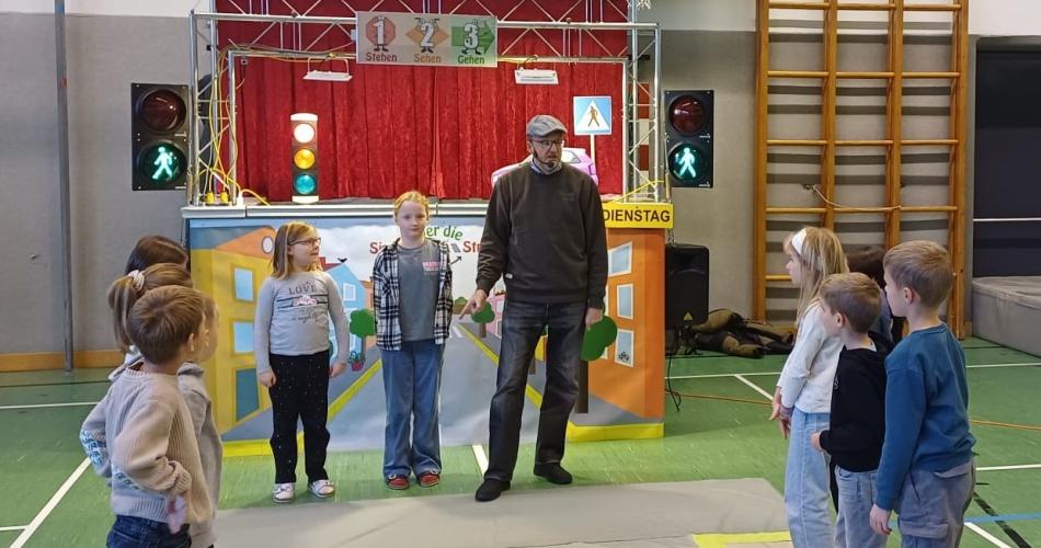 Sicher über die Straße_2a